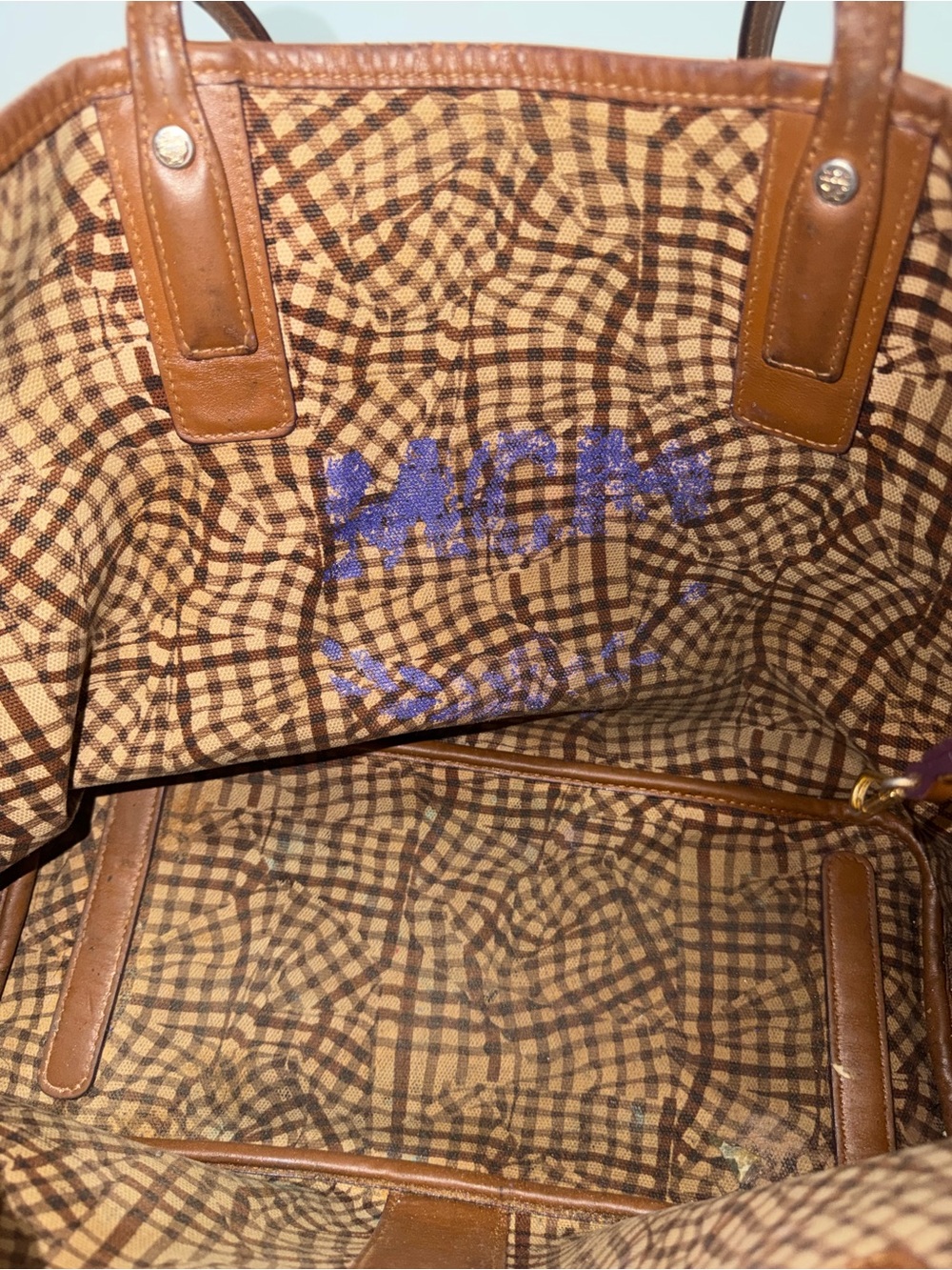 MCM Shopper Tote - Picture 4 of 7